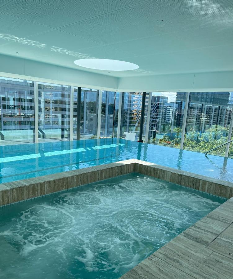 The Fawkner Apartment Bay-View Pool/Gym Free Parking Мельбурн Экстерьер фото